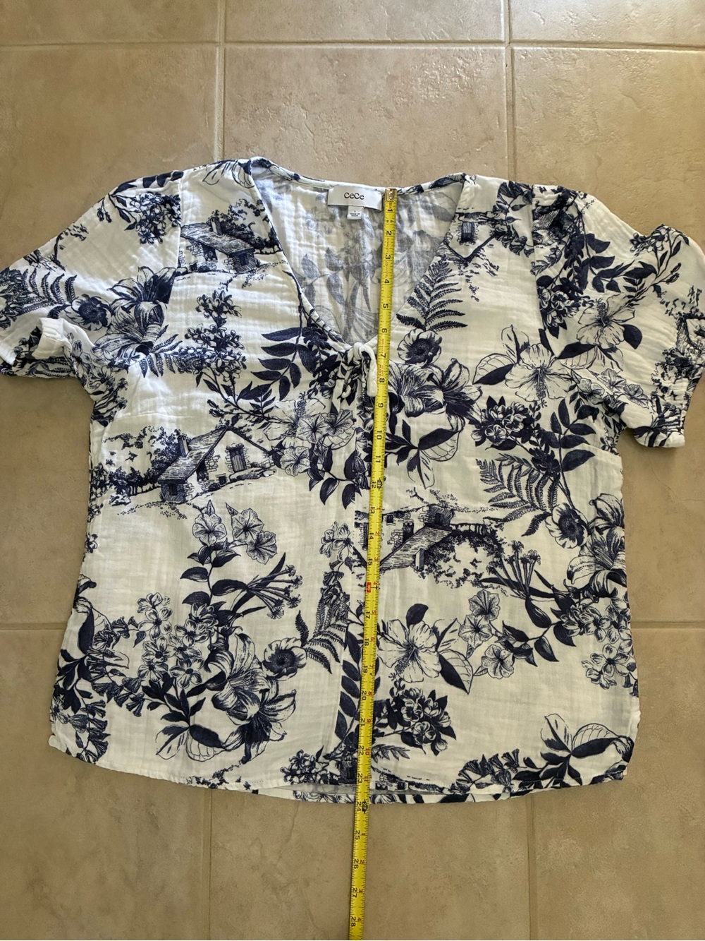 CeCe Navy Floral V-Neck Tie-Front Puff Sleeve Top - Picture 7 of 8